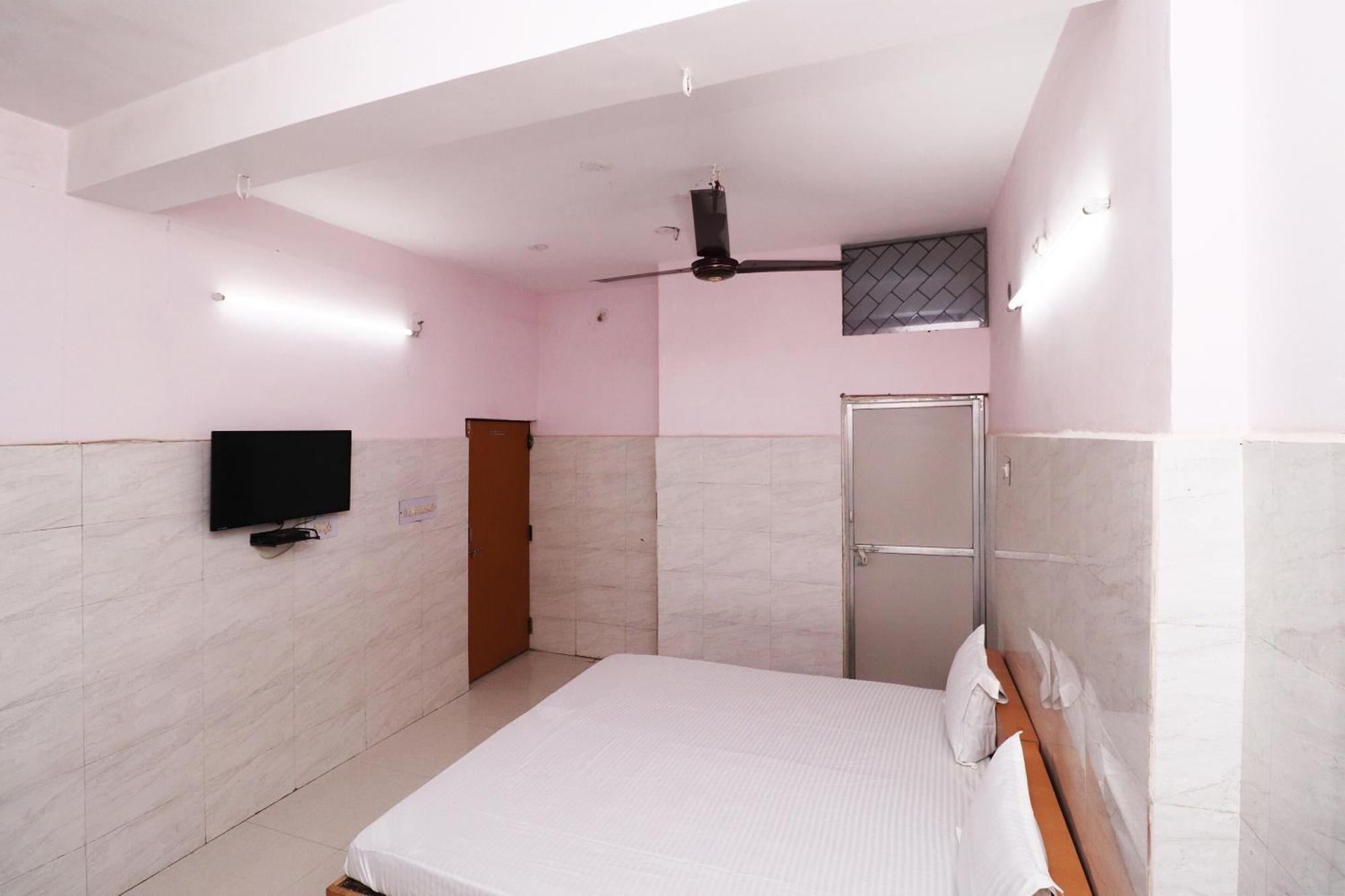 Hotel Kshama Jabalpur Esterno foto